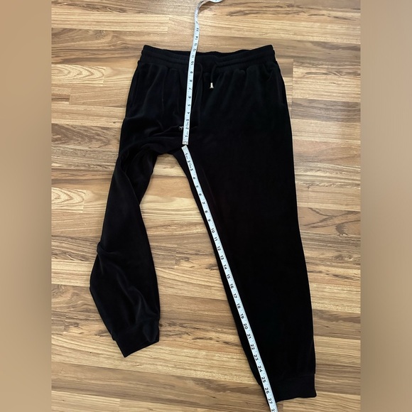 GUESS Los Angeles Women’s XL Black, Velvet joggers,sweats,casual Pants - Picture 5 of 5
